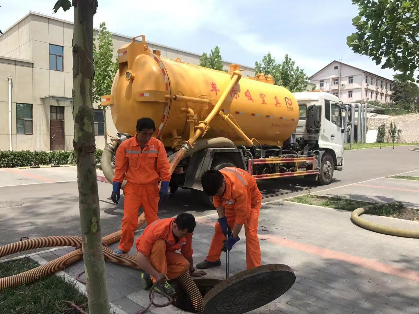 丰润化粪池清理与5-8吨吸粪车施工效率分析